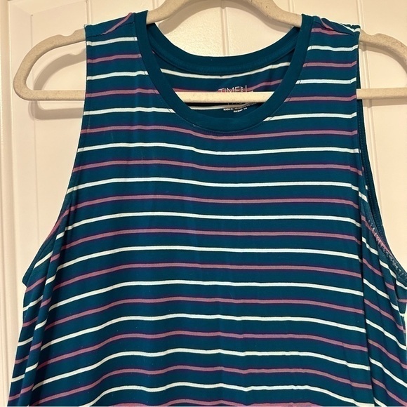 Blue stripe stretch swing dress light and airy for summer! Super flattering - Picture 2 of 6